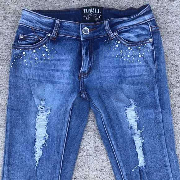 Size 3 Thrill Jeans - Picture 2 of 8